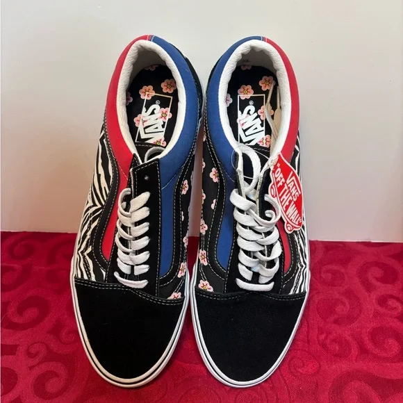 Vans Old Skool Korean Typography Sneaker Shoes Mens Size 11 NWT